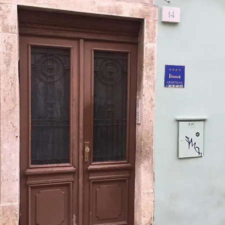 アパート Center Lori